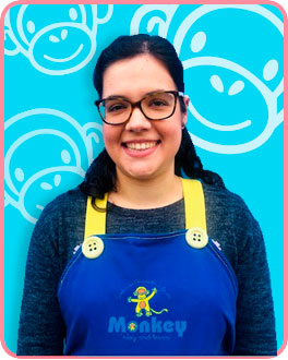 ¿Qué formación debe tener la educadora?